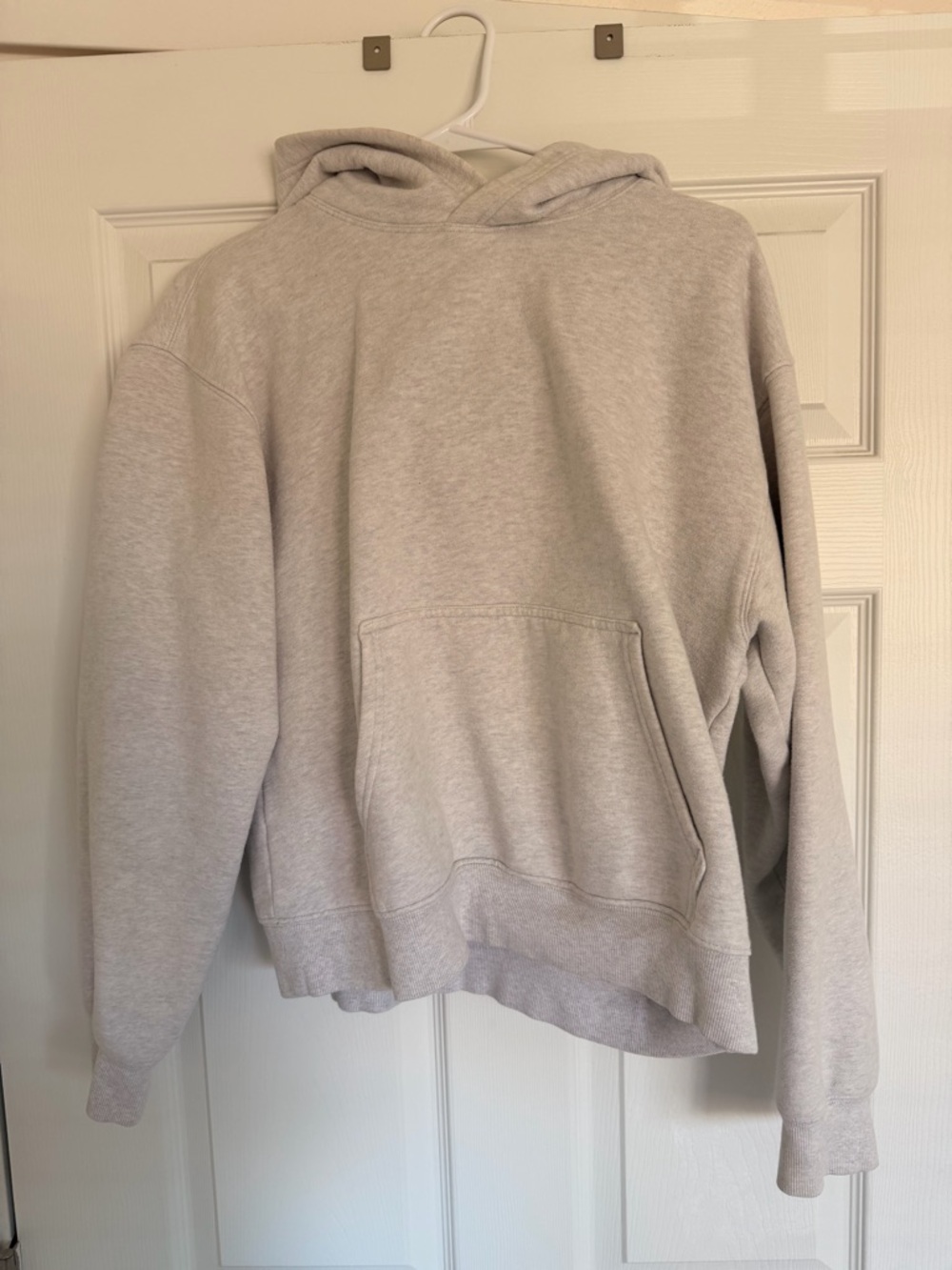 Aritzia TNA Light Gray Hoodie Size L